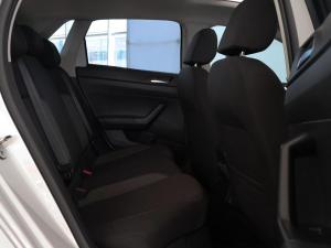 Volkswagen Polo hatch 1.0TSI Life auto - Image 26