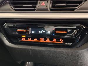 Suzuki Swift 1.2 GL+ manual - Image 21