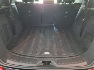 Land Rover Discovery Sport D200 R-Dynamic SE - Image 13