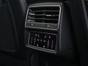 Audi Q8 55TFSI quattro - Image 17