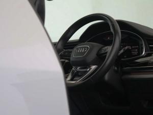 Audi Q8 55TFSI quattro - Image 27