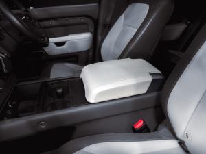 Land Rover Defender 110 D300 X-Dynamic HSE - Image 13