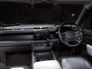 Land Rover Defender 110 D300 X-Dynamic HSE - Image 23