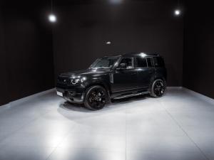 Land Rover Defender 110 D300 X-Dynamic HSE - Image 2