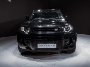 Land Rover Defender 110 D300 X-Dynamic HSE - Image 6