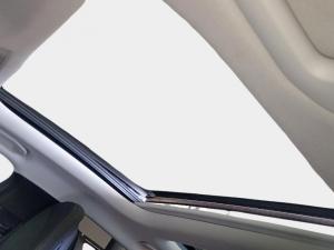 Mercedes-Benz C-Class C200 Avantgarde - Image 9