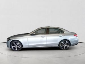 Mercedes-Benz C-Class C220d Avantgarde - Image 4