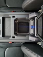 Land Rover Defender 110 D250 SE - Image 11