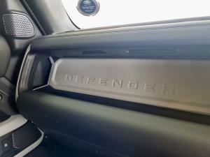 Land Rover Defender 110 D250 SE - Image 14