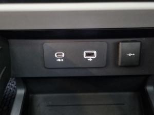 Land Rover Defender 110 D250 SE - Image 17