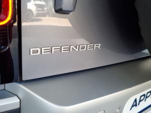 Land Rover Defender 110 D250 SE - Image 21