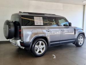 Land Rover Defender 110 D250 SE - Image 22