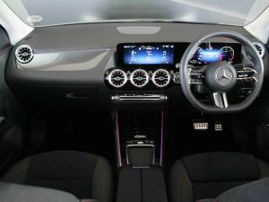 Mercedes-Benz GLA GLA200d Progressive - Image 10