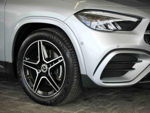 Mercedes-Benz GLA GLA200d Progressive - Image 6