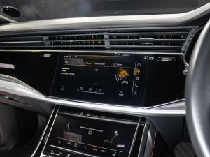 Audi Q8 55TFSI quattro - Image 10