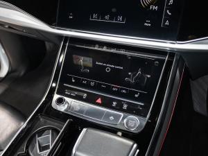 Audi Q8 55TFSI quattro - Image 11