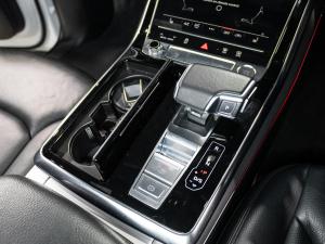 Audi Q8 55TFSI quattro - Image 12