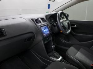 Volkswagen Polo Vivo hatch 1.6 Life - Image 7