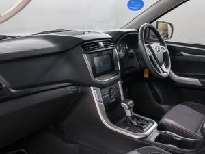 L D V T60 2.0TD double cab Elite auto - Image 7