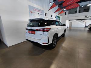 Toyota Fortuner 2.8GD-6 48V 4x4 VX - Image 2