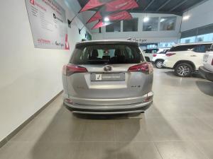 Toyota RAV4 2.0 GX - Image 5