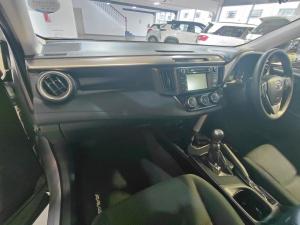 Toyota RAV4 2.0 GX - Image 7