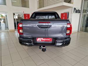 Toyota Hilux 2.8GD-6 double cab Raider auto - Image 5