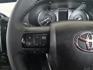 Toyota Hilux 2.8GD-6 double cab Raider auto - Image 8