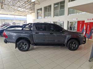 Toyota Hilux 2.8GD-6 double cab Raider auto - Image 3