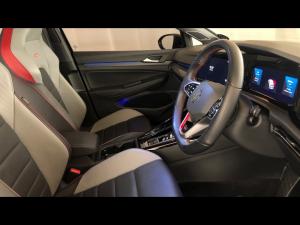 Volkswagen Golf GTI - Image 10