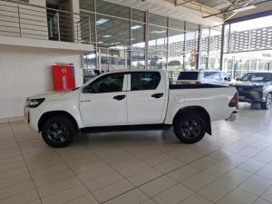 Toyota Hilux 2.4GD-6 double cab Raider auto - Image 11