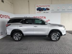 Toyota Fortuner 2.4GD-6 4x4 - Image 3