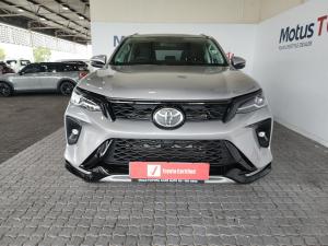 Toyota Fortuner 2.4GD-6 4x4 - Image 4
