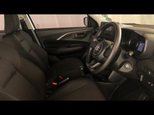 Suzuki Swift 1.2 GL - Image 10