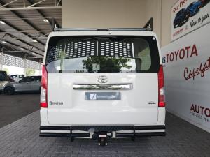 Toyota Quantum 2.8 LWB bus 11-seater GL - Image 5