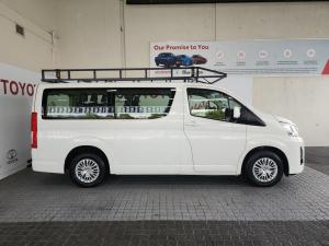 Toyota Quantum 2.8 LWB bus 11-seater GL - Image 3