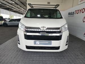 Toyota Quantum 2.8 LWB bus 11-seater GL - Image 4