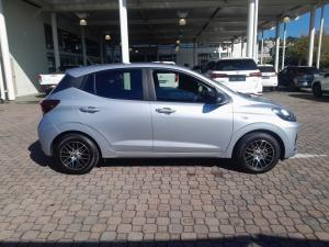 Hyundai Grand i10 1.2 Premium hatch - Image 3