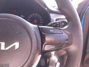 Kia Rio hatch 1.4 Tec - Image 10