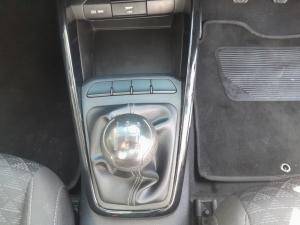 Kia Rio hatch 1.4 Tec - Image 12