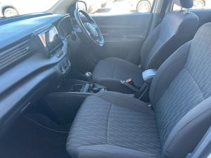 Toyota Rumion 1.5 SX manual - Image 7