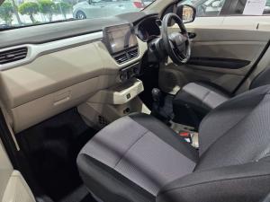 Renault Triber 1.0 Evolution - Image 7