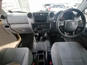 Toyota Land Cruiser 79 2.8 GD-6S/C - Image 6