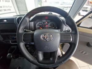 Toyota Land Cruiser 79 2.8 GD-6S/C - Image 8
