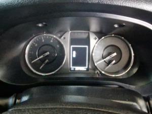 Toyota Hilux 2.4 GD-6 RB Raider automaticE/CAB - Image 10