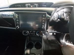Toyota Hilux 2.4 GD-6 RB Raider automaticE/CAB - Image 12