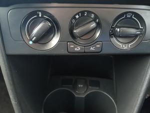 Volkswagen Polo Vivo 1.4 Trendline - Image 15