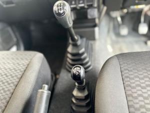 Suzuki Jimny 1.5 GA - Image 10