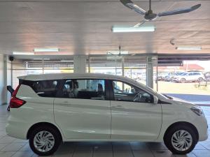 Toyota Rumion 1.5 SX - Image 4