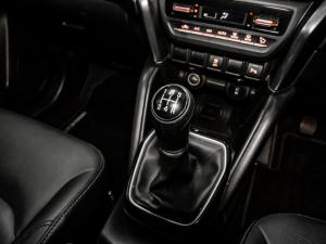 Suzuki Grand Vitara 1.5 GLX manual - Image 9